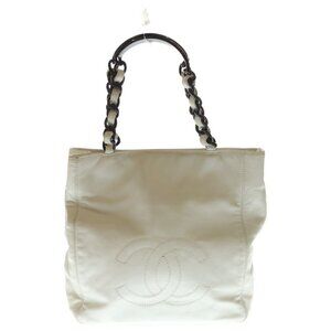 Chanel CC Logo Platinum Shoulder Handbag White Lambskin Seal